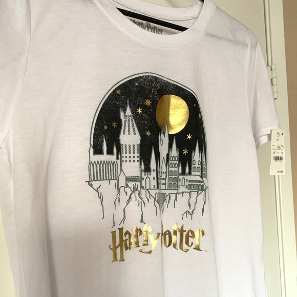 Harry Potter Hogwarts T-shirt - Picture 2 of 7